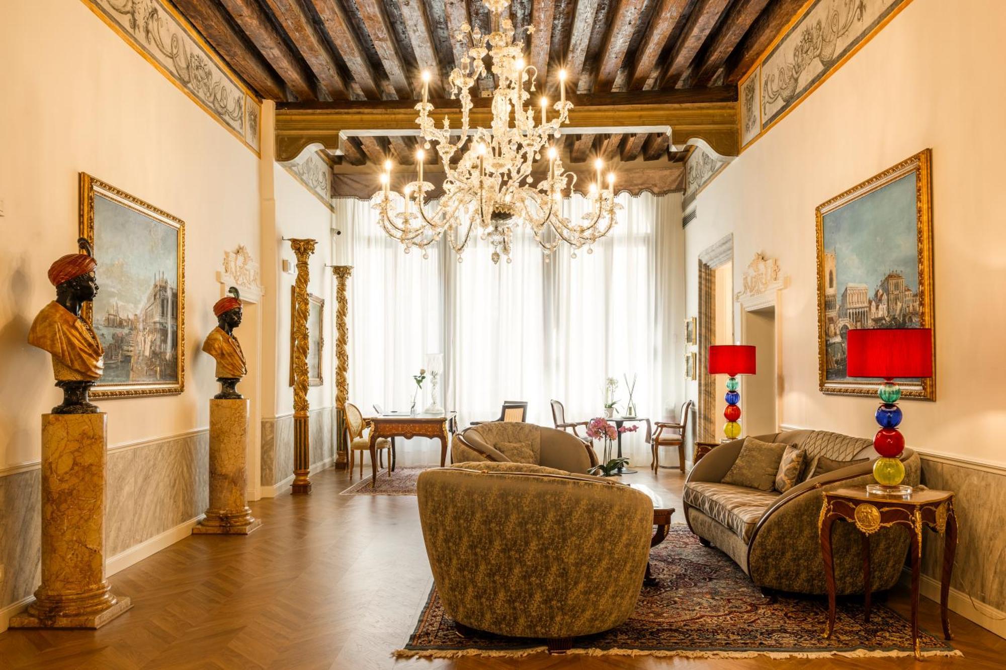 Palazzo Dei Mori Venezia